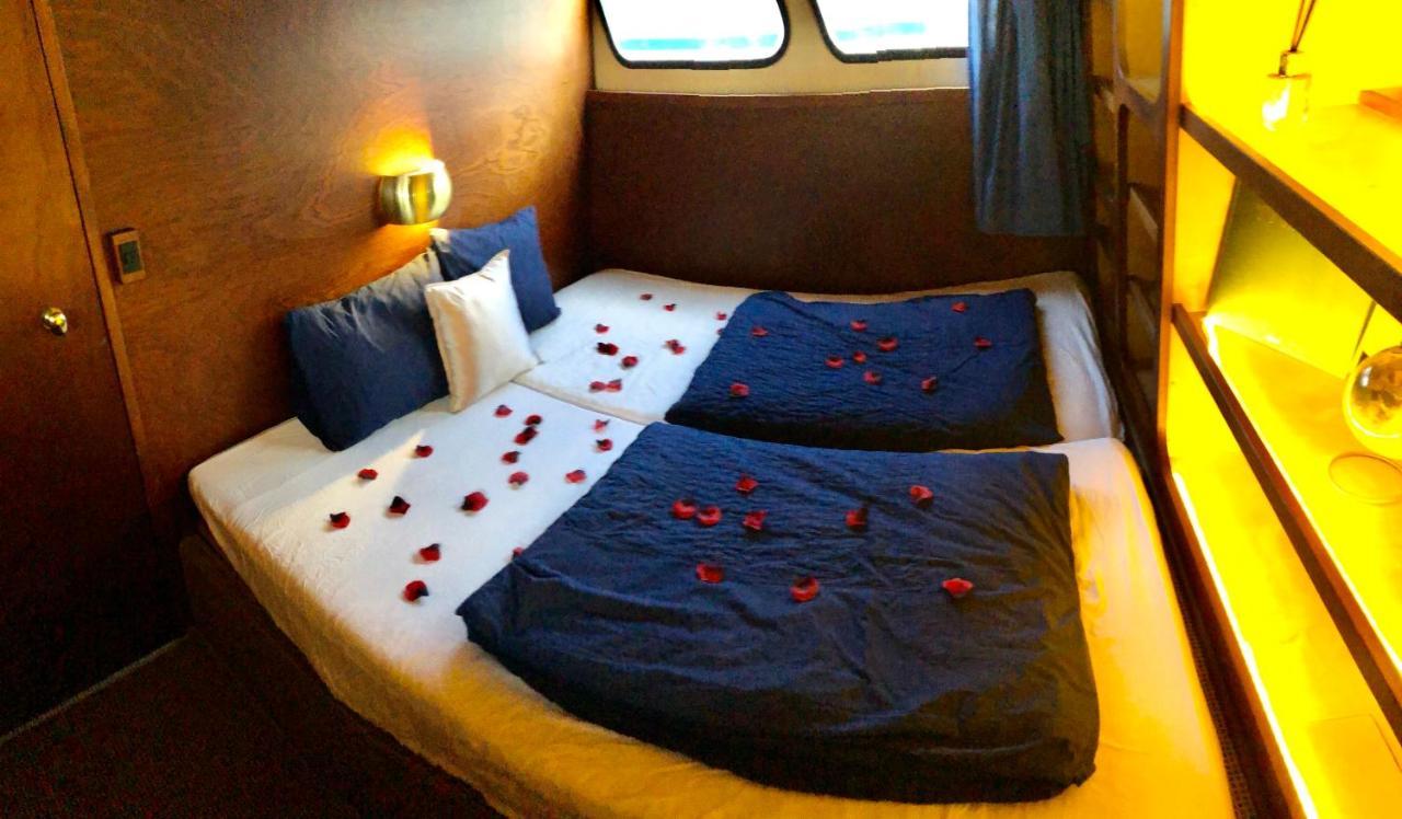 Homeboat-Bateau Hotel Женева Экстерьер фото