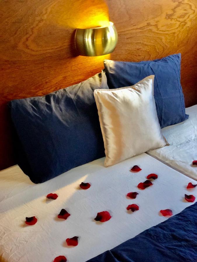 Homeboat-Bateau Hotel Женева Экстерьер фото