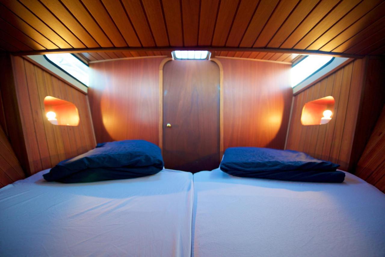 Homeboat-Bateau Hotel Женева Экстерьер фото